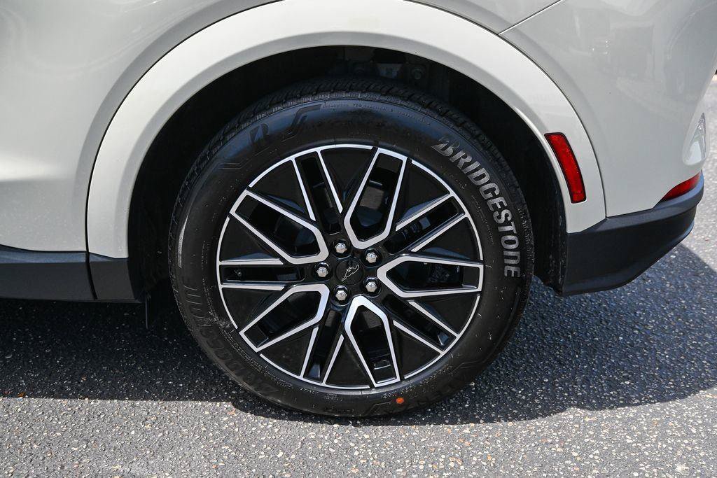 Certified 2025 Ford Mustang Mach-E Premium AWD/4WD image 13