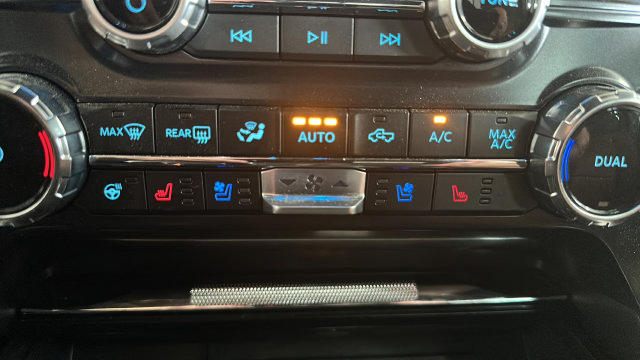 Certified 2025 Ford F150 King Ranch AWD/4WD image 27