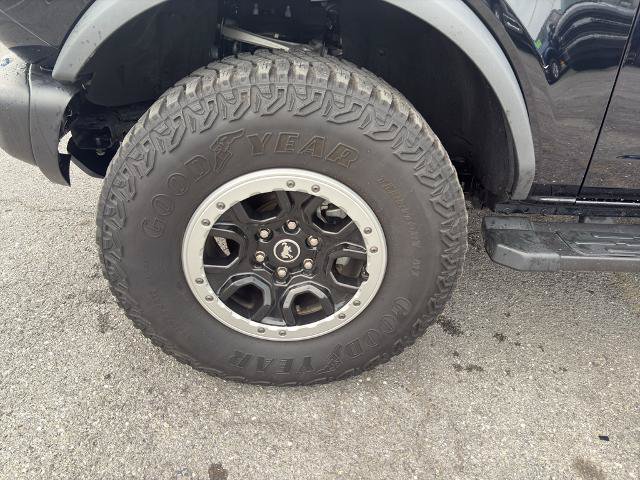 Certified 2023 Ford Bronco Badlands w/ Sasquatch Package AWD/4WD image 11