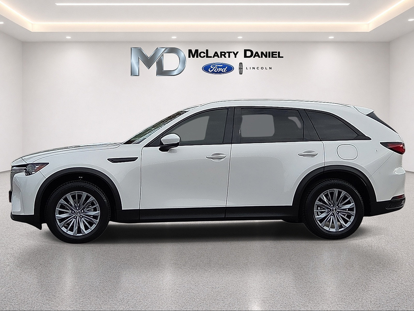 Used 2024 MAZDA CX-90 3.3 Turbo w/ Preferred Plus AWD/4WD image 3