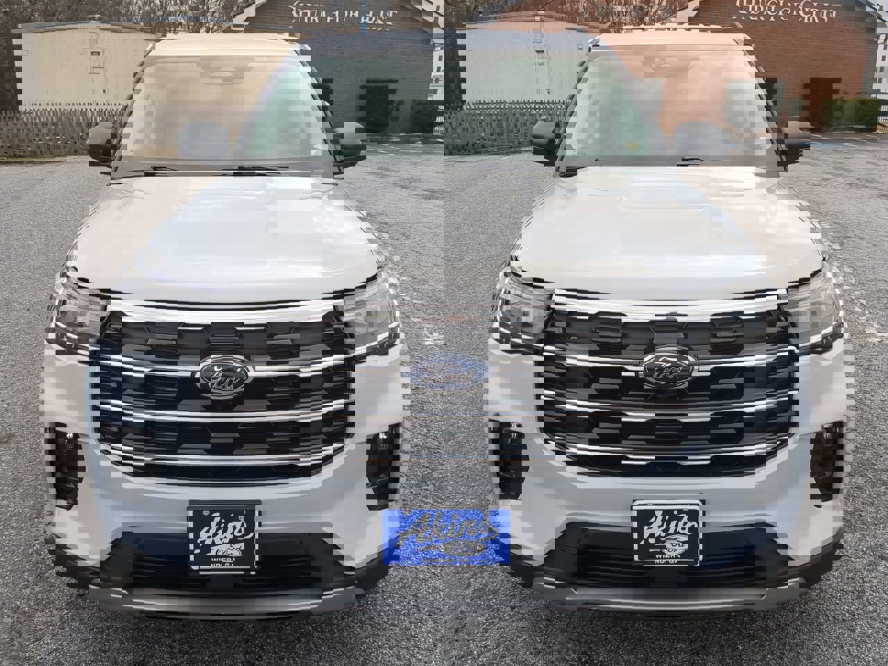 Certified 2025 Ford Explorer Active w/ Active Comfort Package image 7