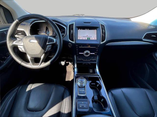 Certified 2019 Ford Edge Titanium w/ Equipment Group 301A AWD/4WD image 8