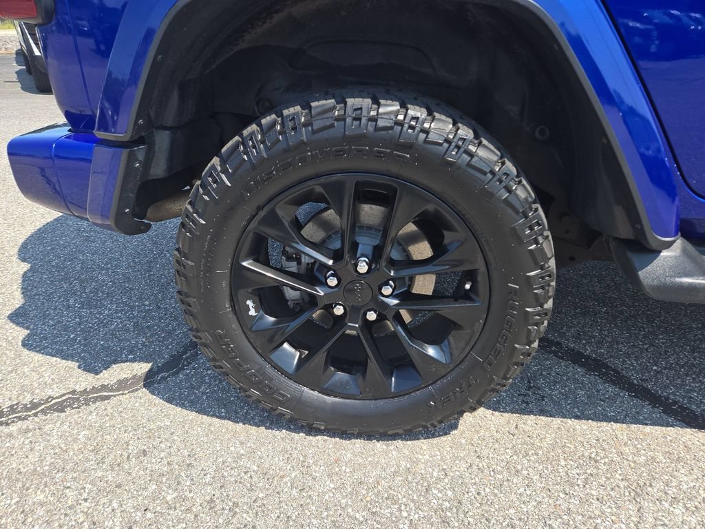 Used 2020 Jeep Wrangler Unlimited Sahara AWD/4WD image 2
