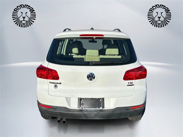 Used 2017 Volkswagen Tiguan S image 4