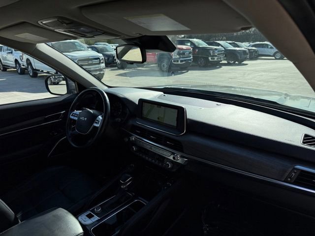Used 2022 Kia Telluride EX w/ EX Premium Package image 18