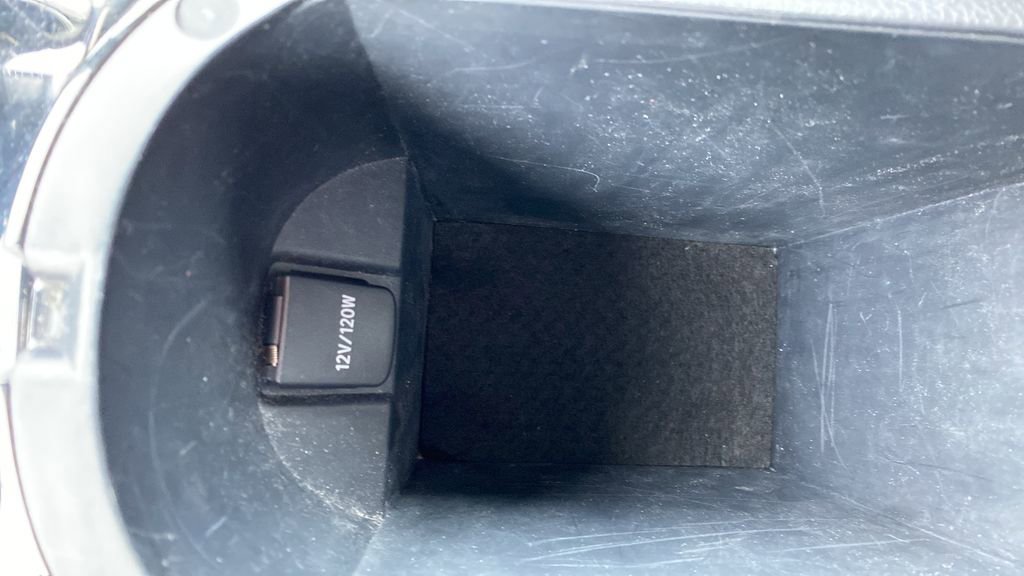 Used 2020 Toyota C-HR XLE FWD image 15