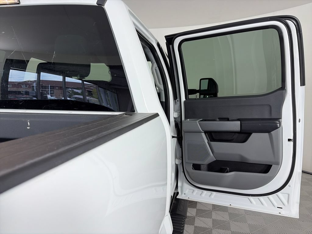 Certified 2024 Ford F350 XLT AWD/4WD image 27