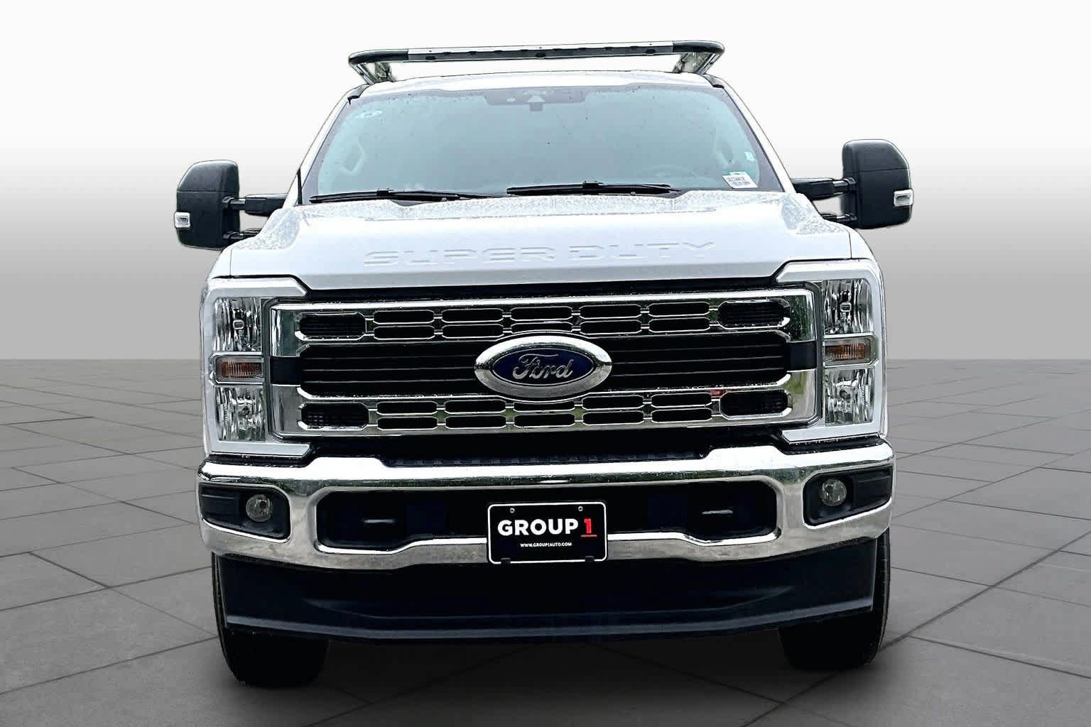 Certified 2025 Ford F250 XLT w/ Snow Plow Prep Package AWD/4WD image 4