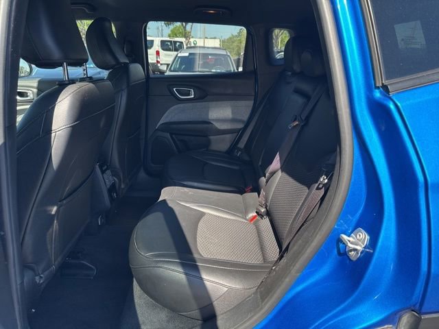 Used 2024 Jeep Compass Latitude AWD/4WD image 13