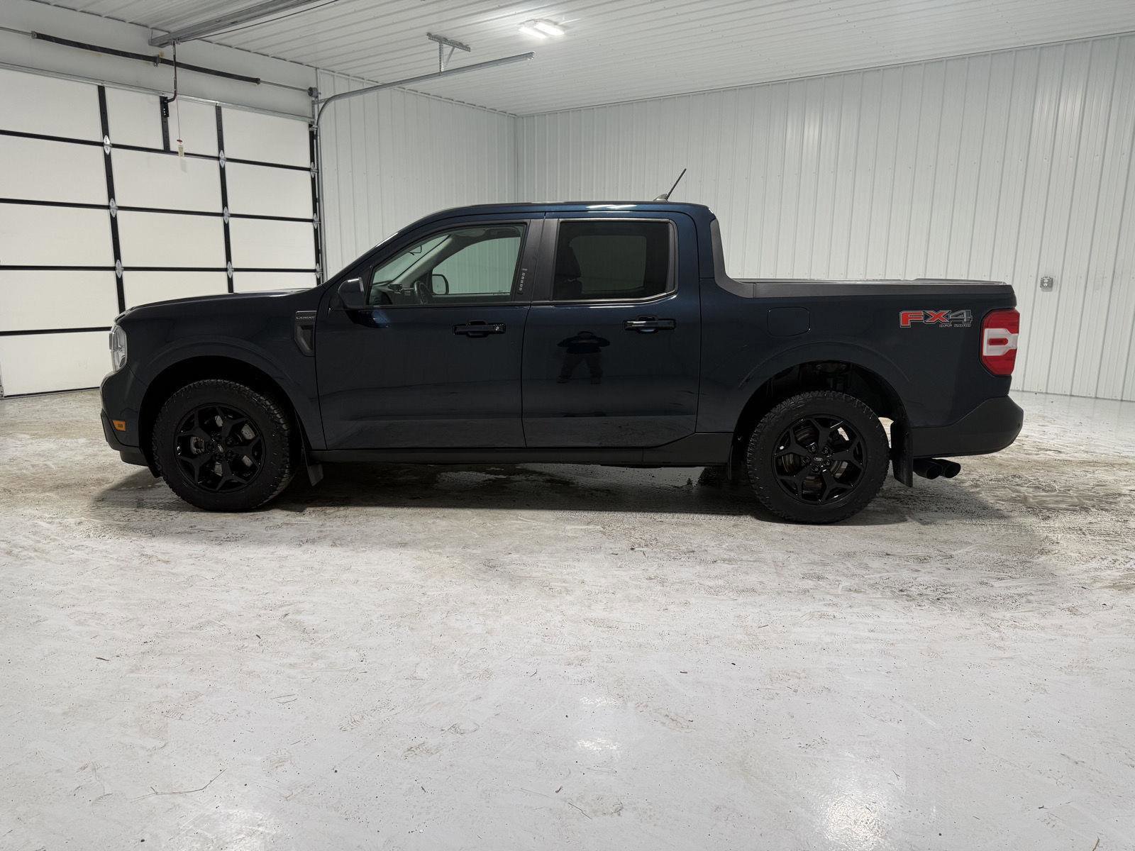 Certified 2022 Ford Maverick Lariat w/ Lariat Luxury Package image 3