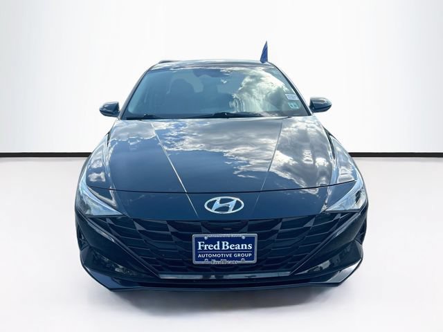 Used 2022 Hyundai Elantra SEL FWD image 2