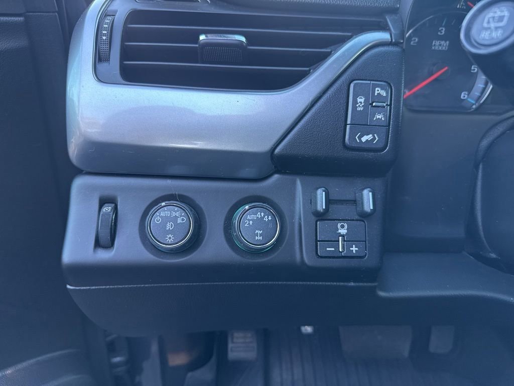 Used 2020 Chevrolet Tahoe LT image 16