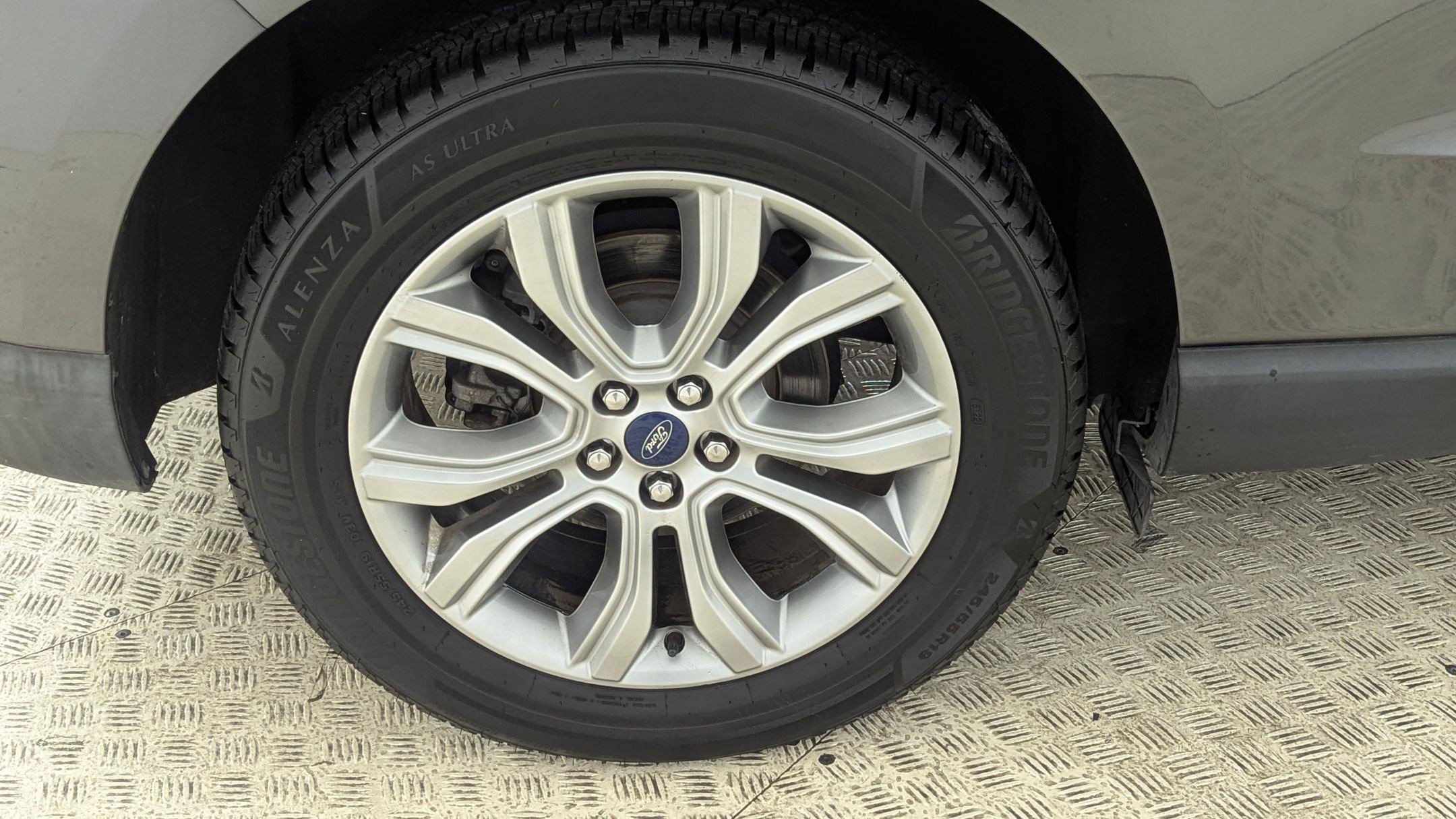 Certified 2019 Ford Edge Titanium image 11