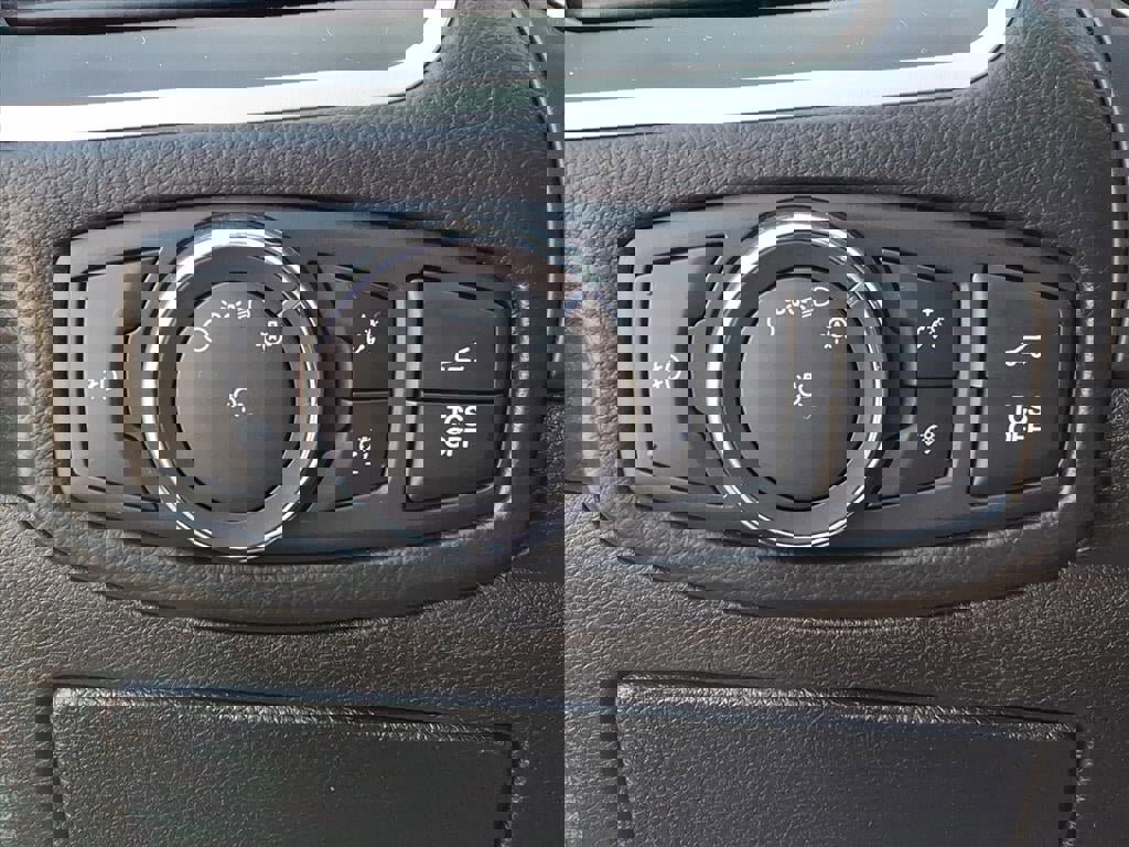 Certified 2019 Ford Edge SEL w/ Equipment Group 201A image 15