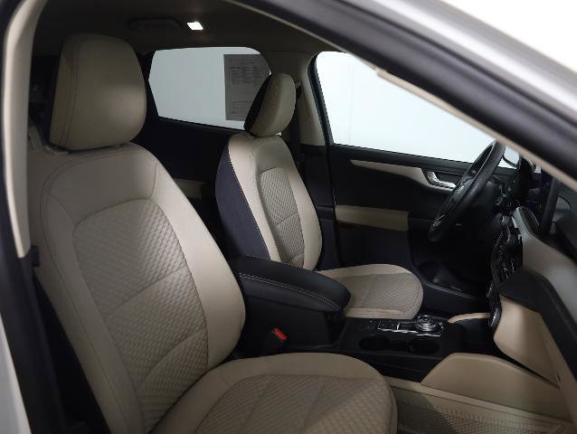 Certified 2020 Ford Escape SE image 10