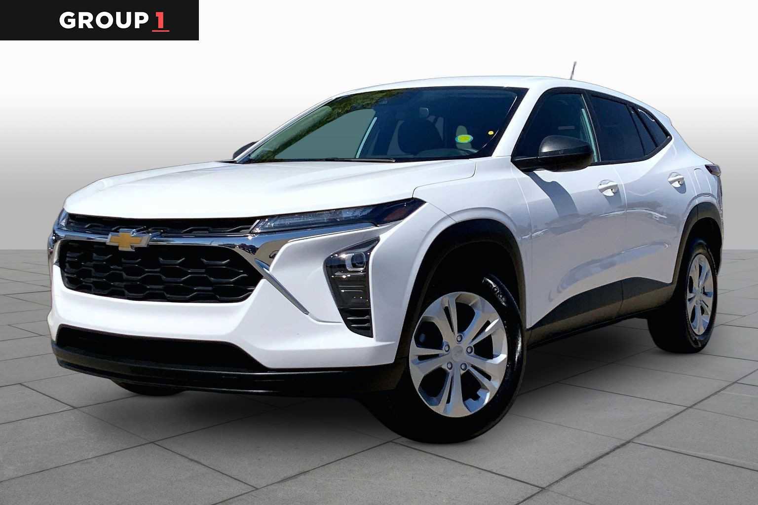 Used 2025 Chevrolet Trax LS image 5