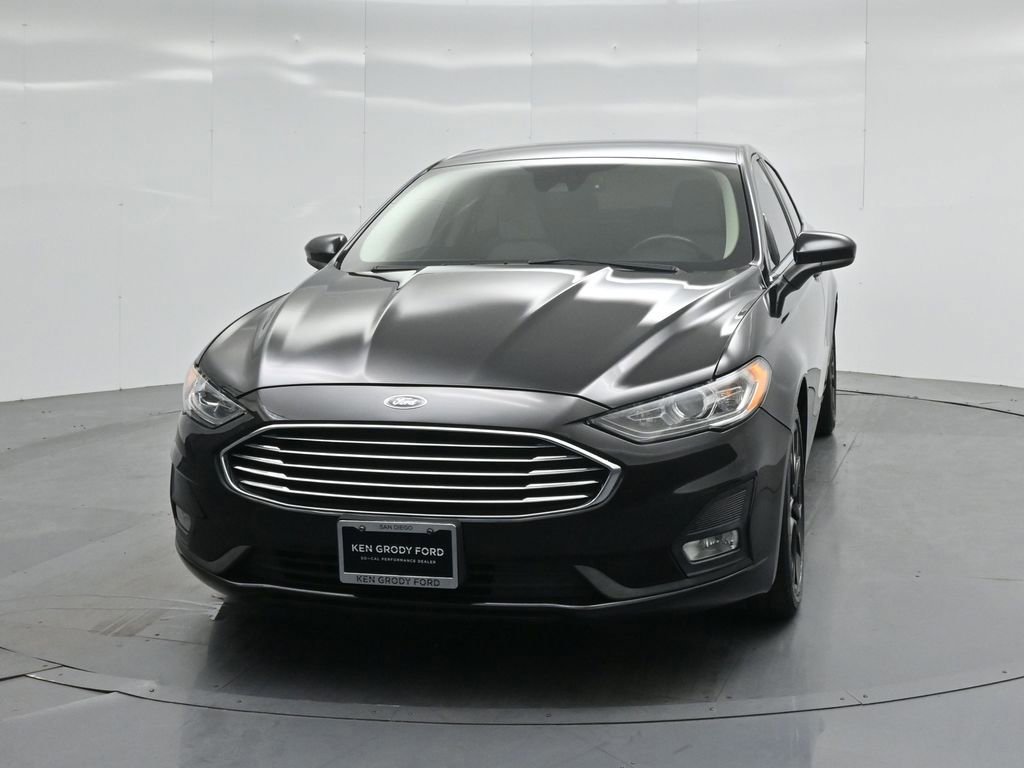 Certified 2020 Ford Fusion SE w/ Equipment Group 151A image 29
