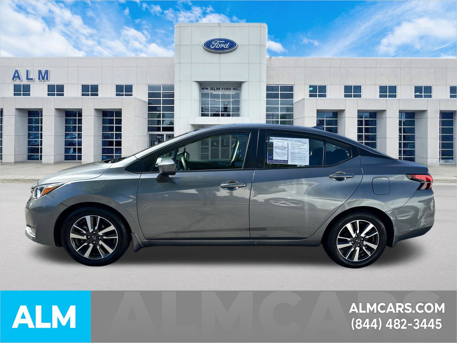 Used 2024 Nissan Versa SV w/ Trunk Package FWD image 9