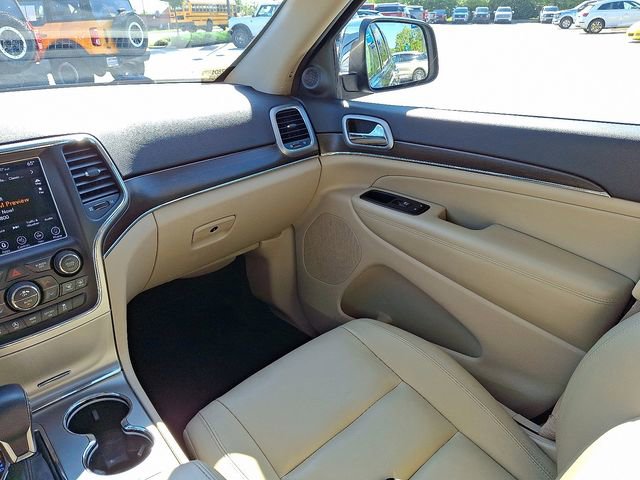Used 2018 Jeep Grand Cherokee Limited image 17
