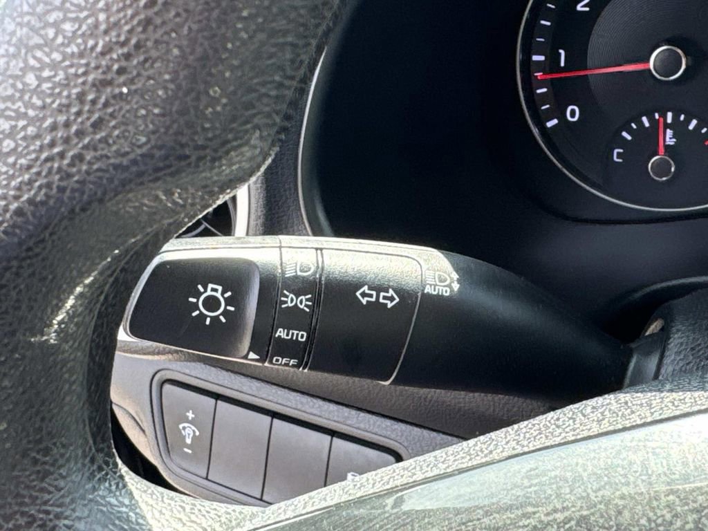 Used 2024 Kia Forte LXS image 28