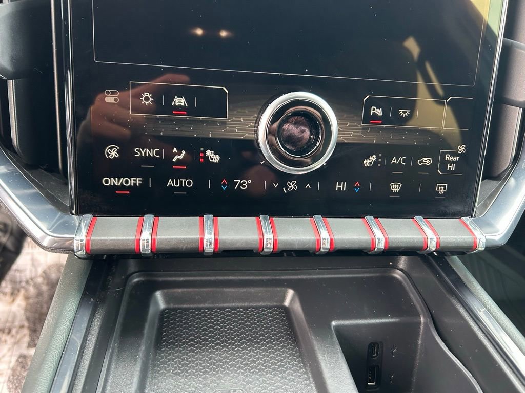 Used 2024 GMC Acadia AT4 w/ Luxury Package image 29