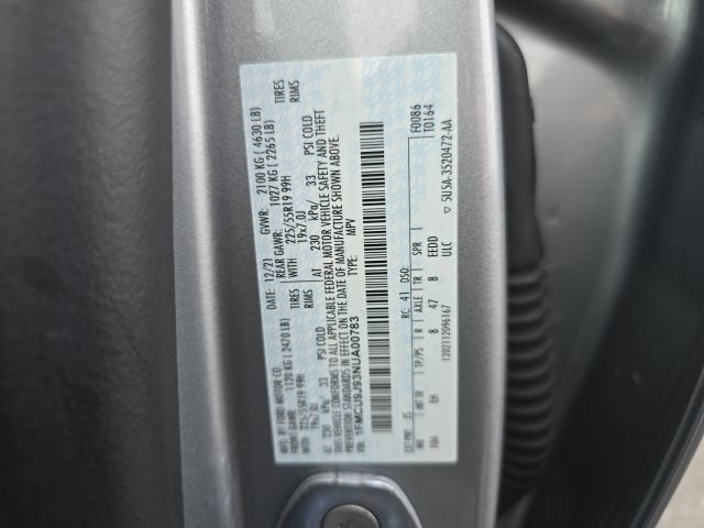 Certified 2022 Ford Escape Titanium AWD/4WD image 24