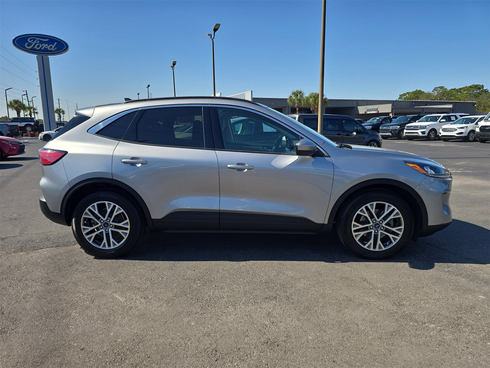 Certified 2022 Ford Escape SEL image 3