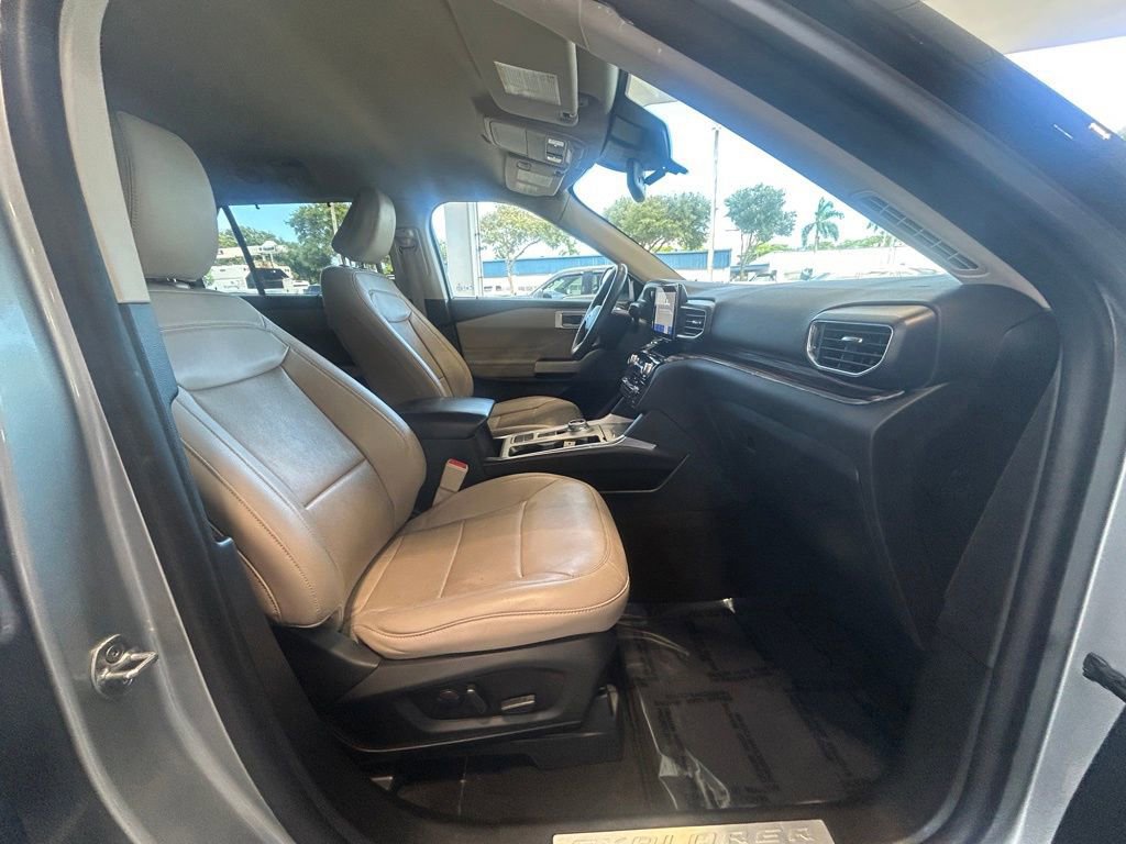 Certified 2023 Ford Explorer Limited w/ Equipment Group 301A image 25