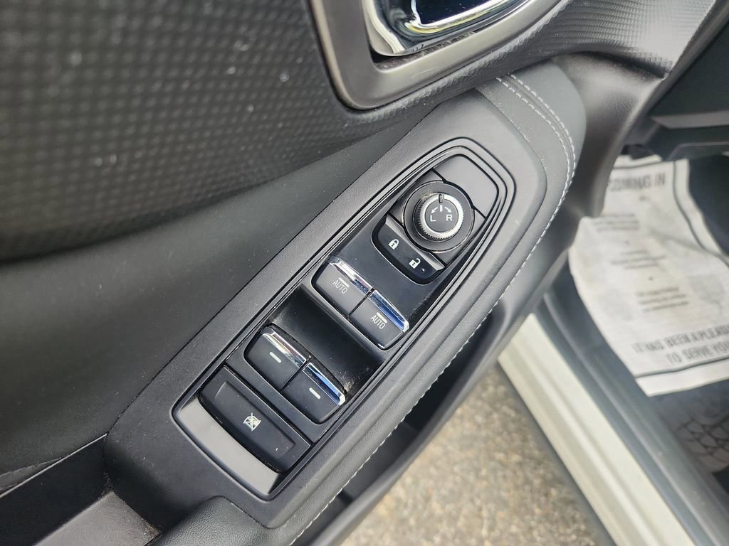 Used 2019 Subaru Forester Limited image 12