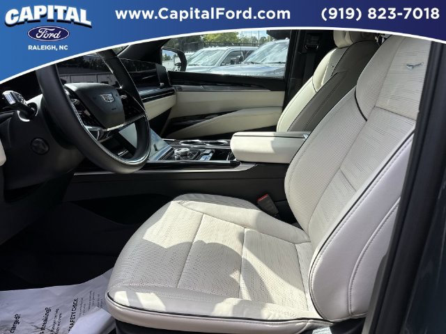 Used 2026 Cadillac Escalade Sport w/ LPO, ONYX Package RWD image 19