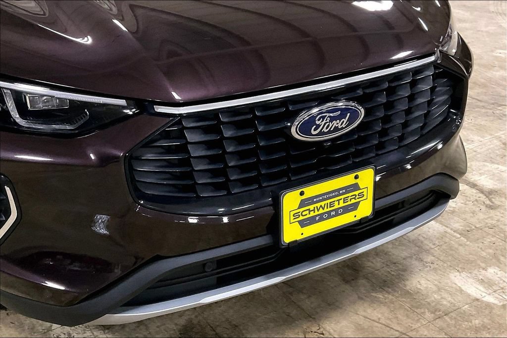 Certified 2023 Ford Escape Platinum AWD/4WD image 29
