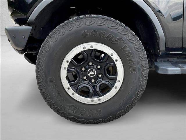 Certified 2023 Ford Bronco Outer Banks w/ Sasquatch Package AWD/4WD image 10