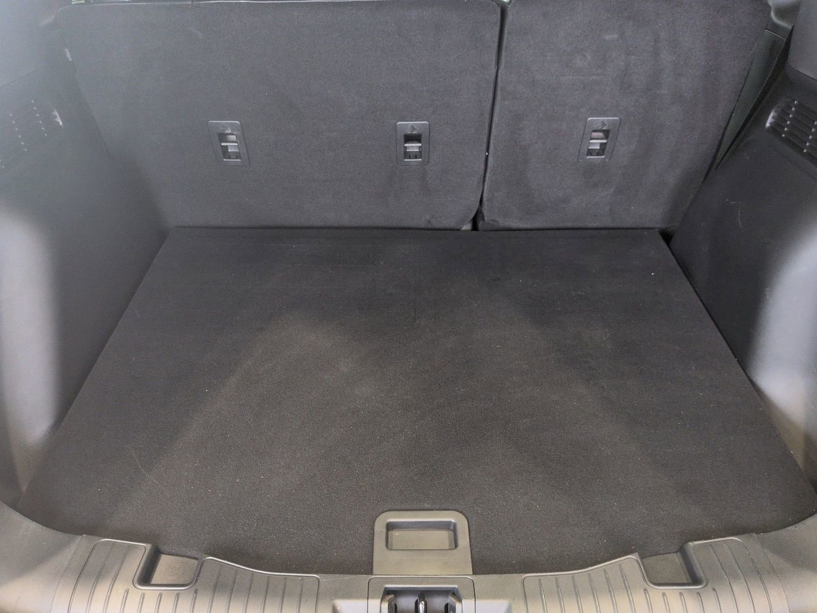 Certified 2025 Ford Escape SE image 37