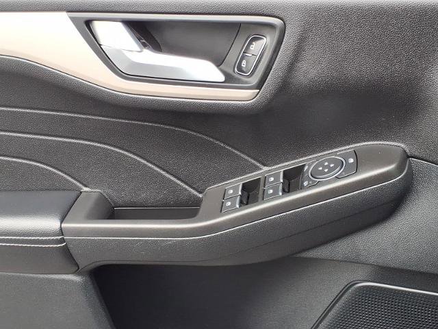 Certified 2021 Ford Escape SE w/ SE Sport Appearance Package AWD/4WD image 20