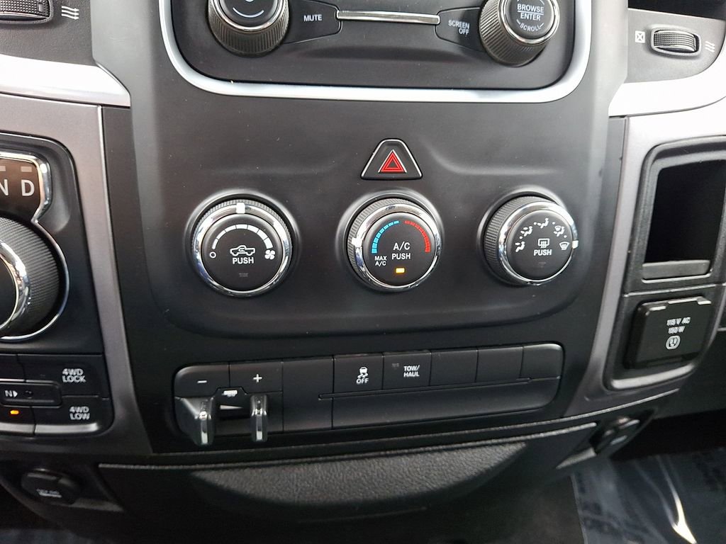 Used 2022 RAM 1500 Classic SLT w/ Protection Group AWD/4WD image 15