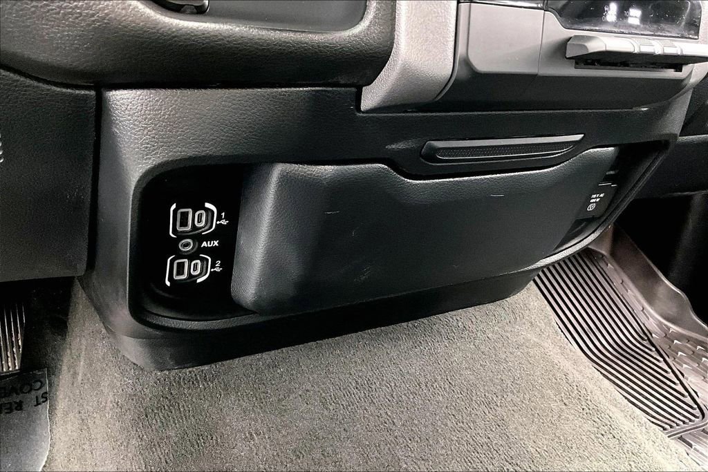 Used 2024 RAM 1500 Big Horn AWD/4WD image 33