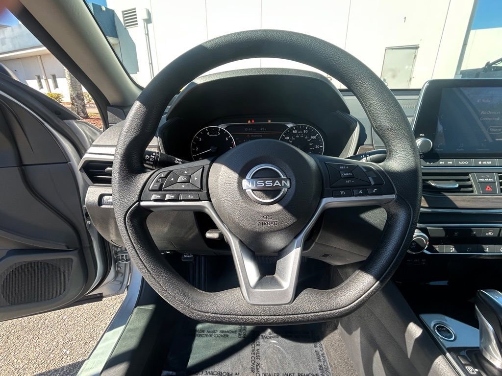 Used 2024 Nissan Altima 2.5 SV image 15