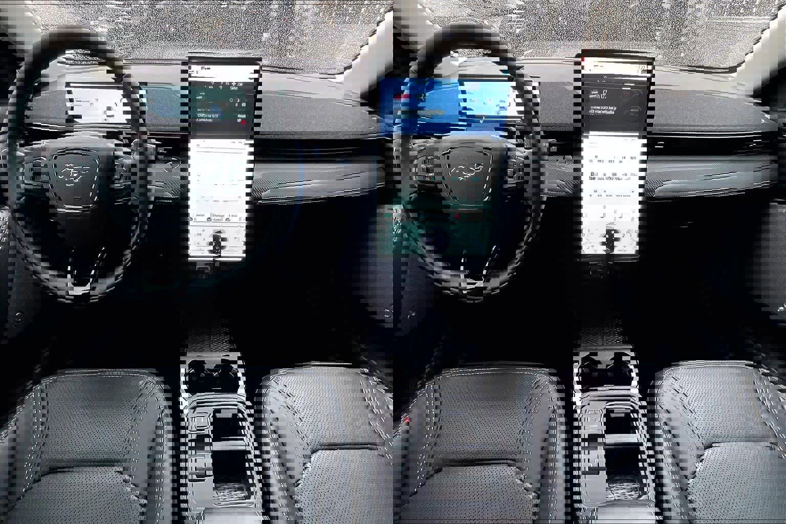 Certified 2025 Ford Mustang Mach-E Premium image 17