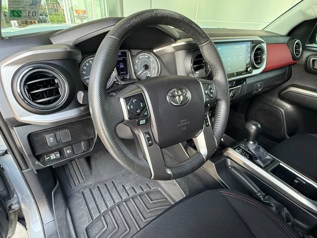 Used 2021 Toyota Tacoma SR5 RWD image 11