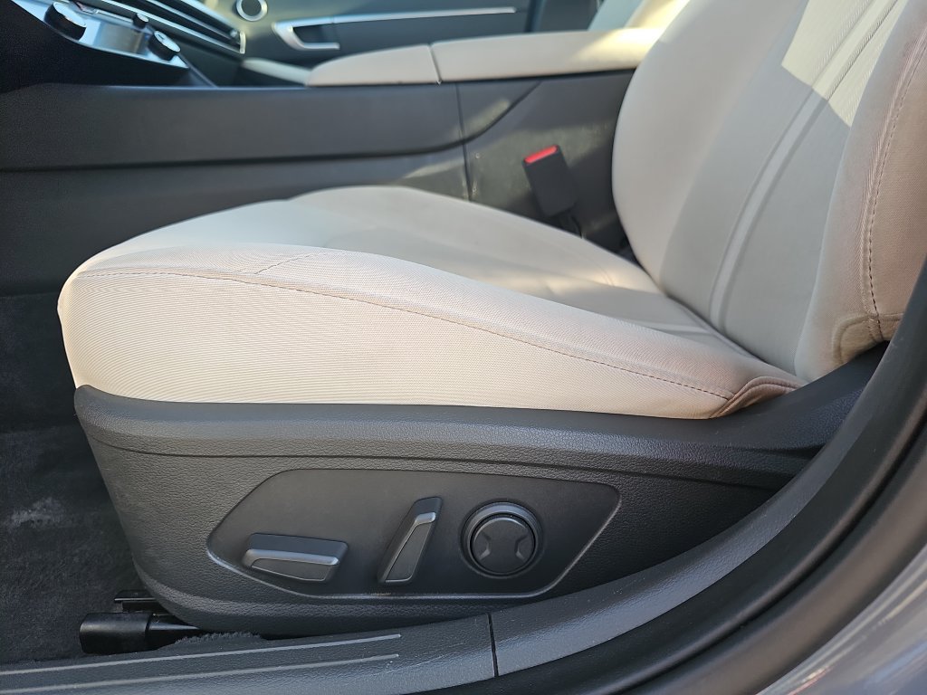 Used 2025 Hyundai Sonata SEL FWD image 26