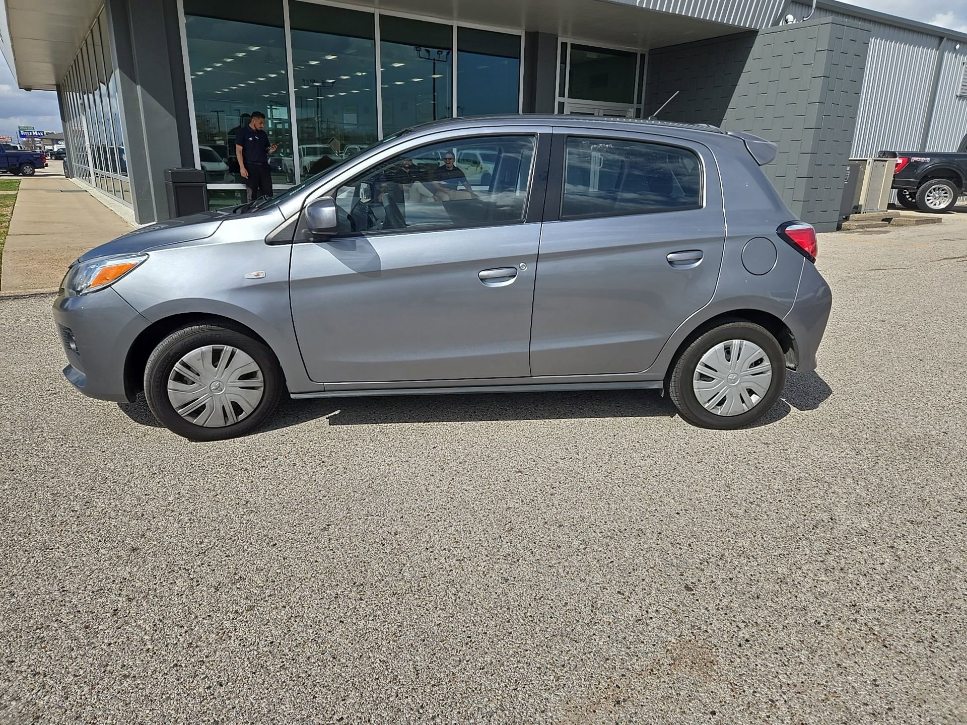 Used 2022 Mitsubishi Mirage ES image 17