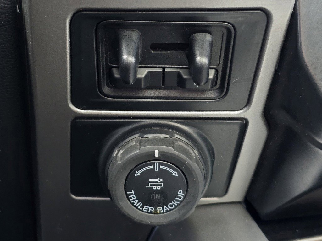 Certified 2022 Ford F350 Lariat w/ Lariat Ultimate Package image 11