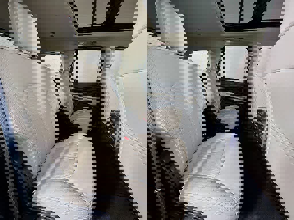 Certified 2018 Ford Expedition Platinum image 35