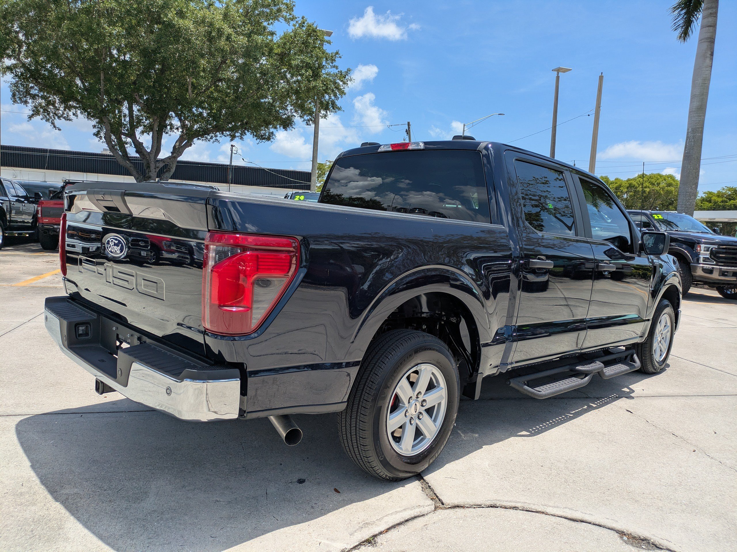 Certified 2025 Ford F150 XL w/ Equipment Group 103A High RWD image 4