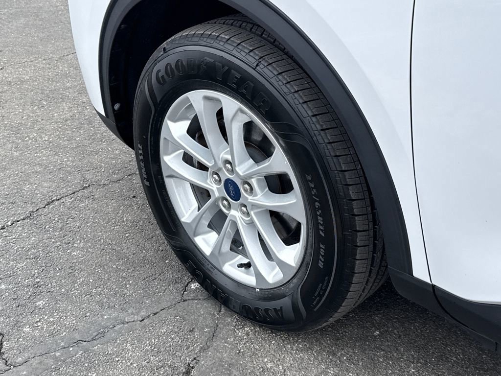 Certified 2021 Ford Escape SE image 17