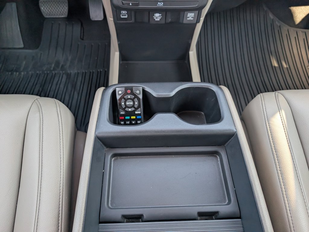 Used 2023 Honda Odyssey Touring image 25