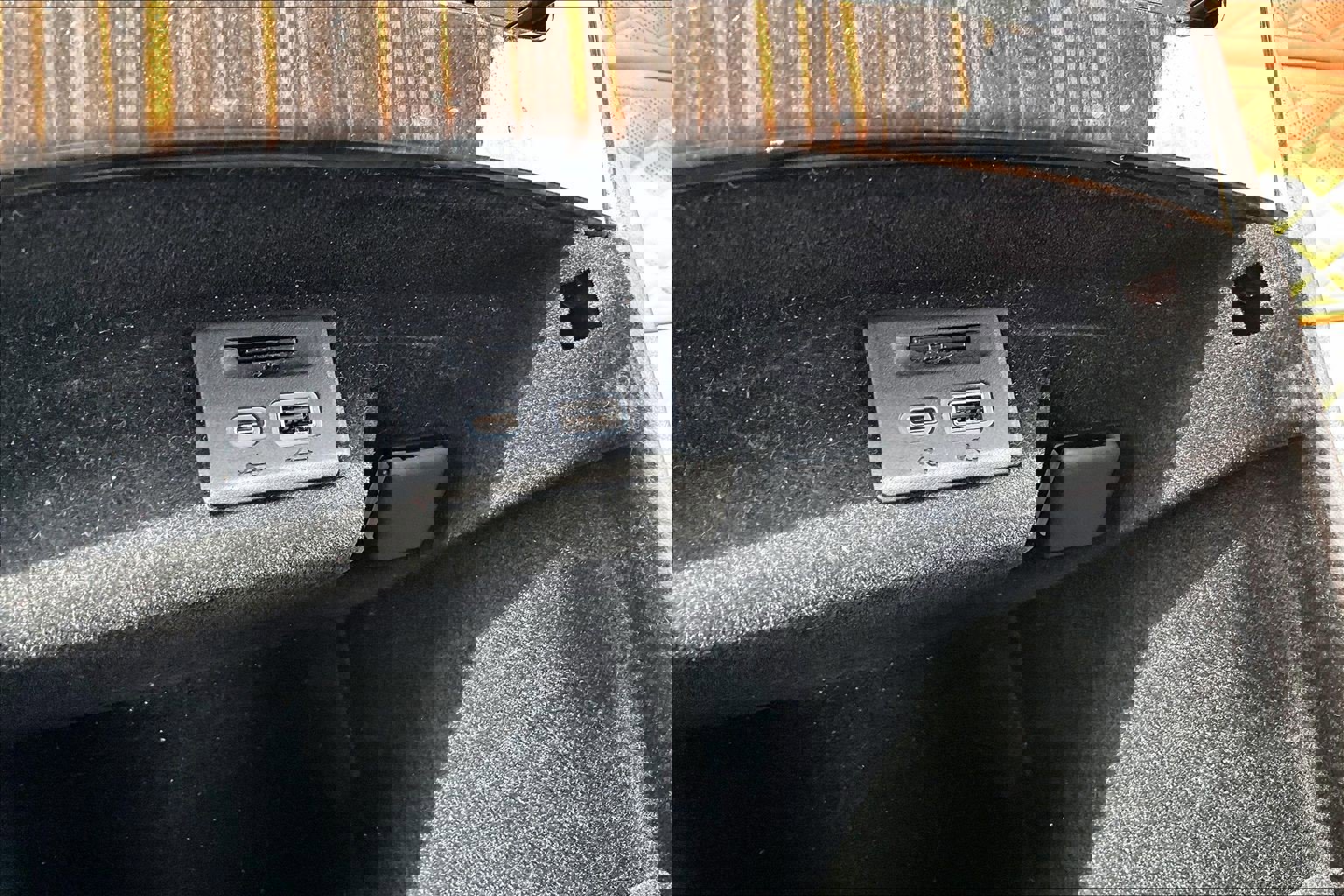 Used 2023 Cadillac Escalade Premium Luxury image 33