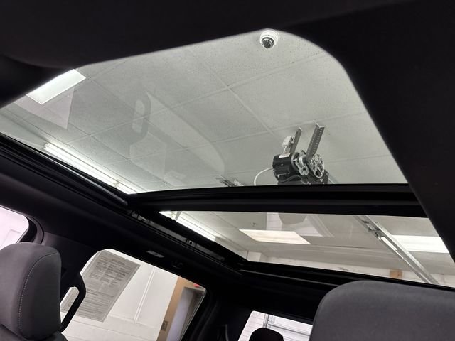 Certified 2022 Ford F150 XLT w/ Equipment Group 302A High image 12