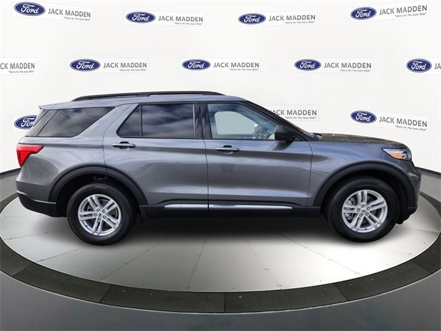 Certified 2022 Ford Explorer XLT w/ Equipment Group 202A image 2