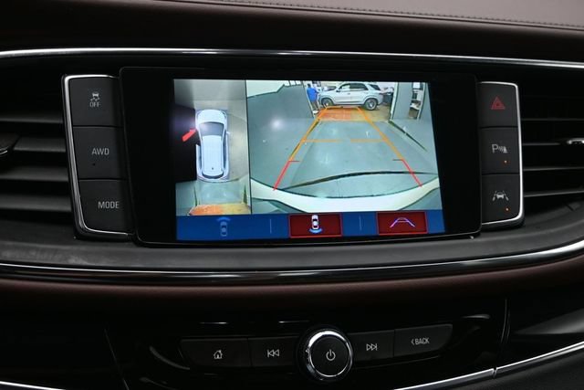 Used 2019 Buick Enclave Avenir w/ Avenir Technology Package AWD/4WD image 16